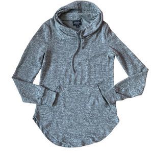 Gray Urban Heritage Sweater Size Small